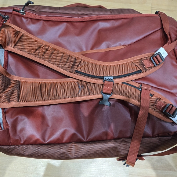 Osprey Orange Waterproof Travel Bag - Picture 3 of 3